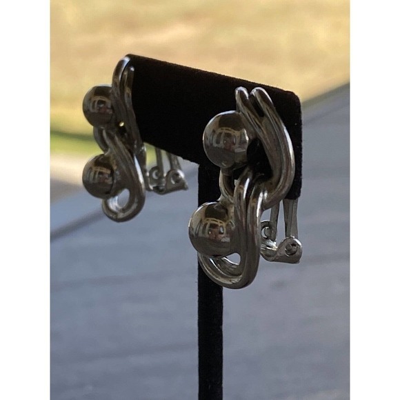 Vintage Clip Ons Earrings Silver Tone Abstract Design Geometric Art Deco - Picture 10 of 11